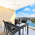 Darwin Waterfront Lagoon Hideaway With Sea Views