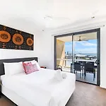 Darwin Waterfront Lagoon Hideaway With Sea Views